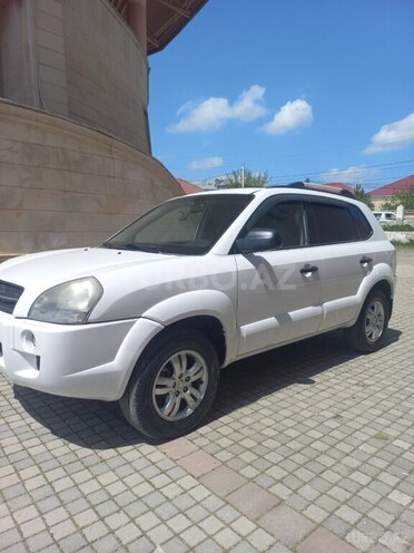 Hyundai Tucson 2007, 300,212 km - 2.0 l - Quba