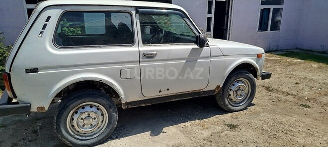 LADA (VAZ) Niva 2006, 256,100 km - 1.7 l - Quba
