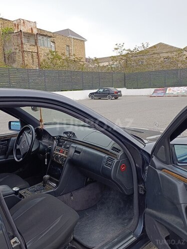 Mercedes E 230 1997, 460,000 km - 2.3 l - Bakı