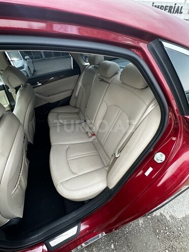 Hyundai Sonata-15