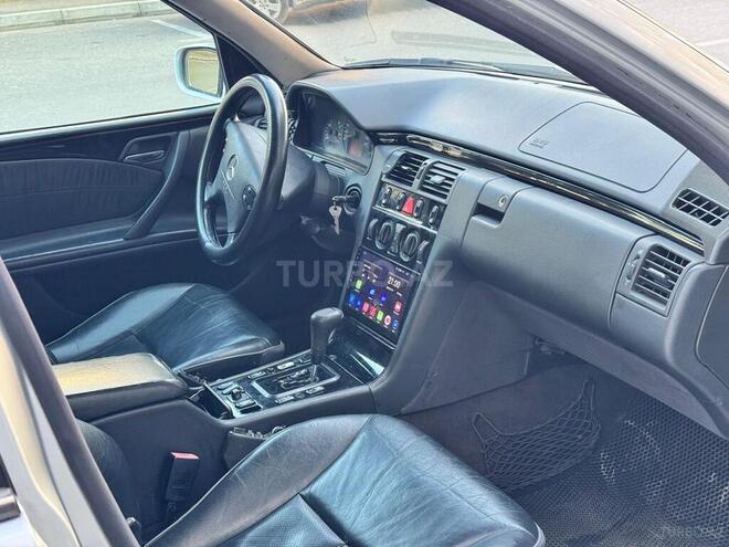Mercedes E 220 d 2000, 400,000 km - 2.2 л - Bakı
