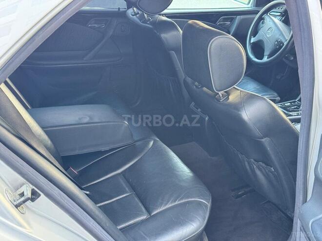 Mercedes E 220 d 2000, 400,000 km - 2.2 л - Bakı