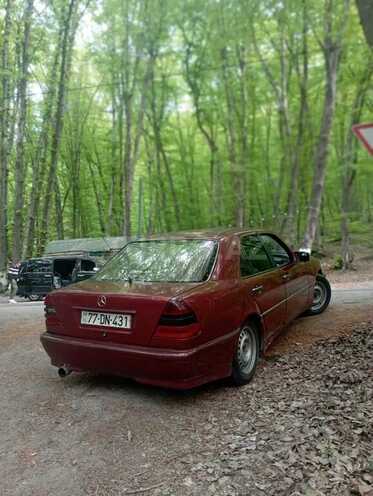 Mercedes C 180 1996, 123,333 km - 1.8 l - Quba
