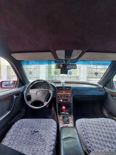 Mercedes C 180 1996, 123,333 km - 1.8 l - Quba