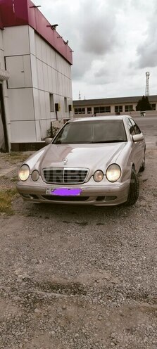 Mercedes E 200 2001, 303,987 km - 2.0 l - Sumqayıt