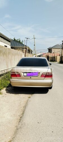 Mercedes E 200 2001, 303,987 km - 2.0 l - Sumqayıt