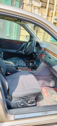 Mercedes E 200 2001, 303,987 km - 2.0 l - Sumqayıt