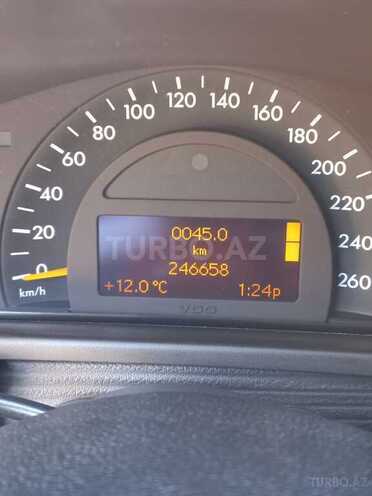 Mercedes C 200 2002, 246,656 km - 2.0 l - Gəncə