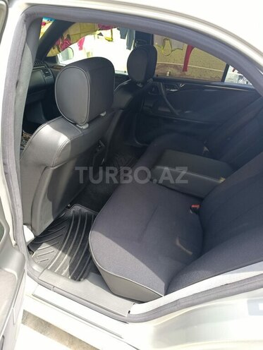 Mercedes E 220 d 2000, 396,000 km - 2.2 l - Bakı