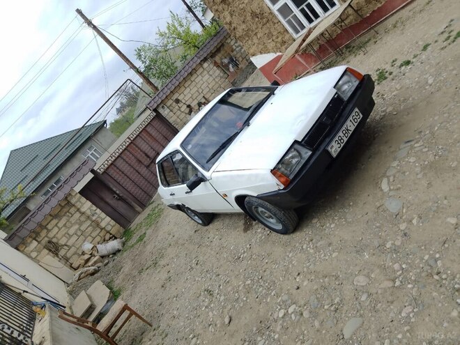 LADA (VAZ) 21099 2000, 150,000 km - 1.5 l - Qusar