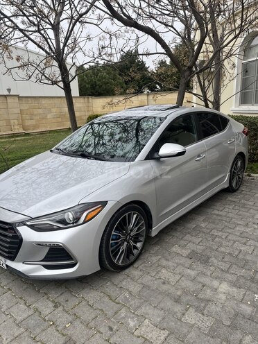 Hyundai Elantra 2018, 75,700 km - 1.6 л - Bakı