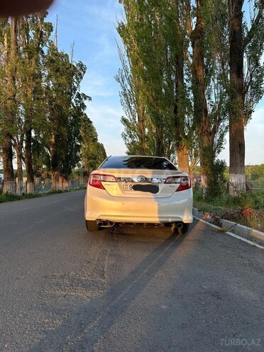 Toyota Camry-7