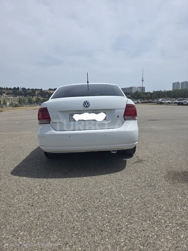 Volkswagen Polo 2014, 220,000 km - 1.6 l - Bakı