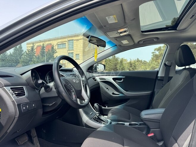 Hyundai Elantra 2015, 42,200 km - 1.8 л - Bakı