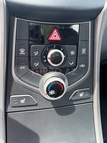 Hyundai Elantra 2015, 42,200 km - 1.8 л - Bakı