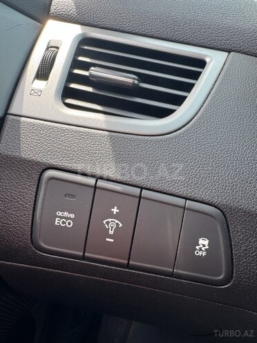 Hyundai Elantra 2015, 42,200 km - 1.8 л - Bakı