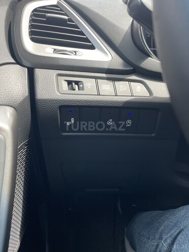 Hyundai Santa Fe 2016, 176,600 km - 2.0 л - Bakı