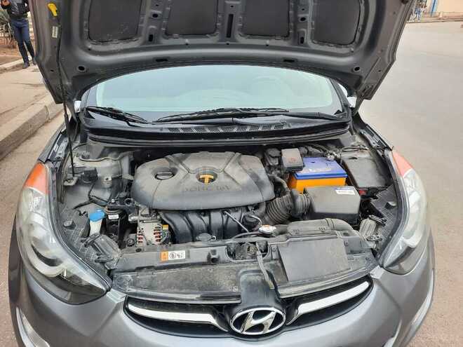 Hyundai Elantra 2013, 177,028 km - 1.8 л - Gəncə