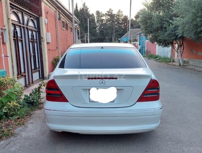 Mercedes C 240 2002, 271,800 km - 2.4 л - Bakı