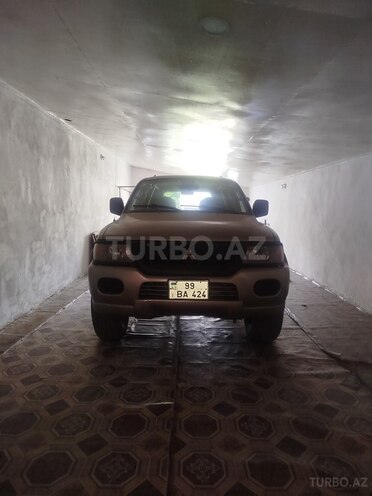 Mitsubishi  2002, 280,000 km - 3.0 л - Bakı