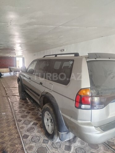 Mitsubishi  2002, 280,000 km - 3.0 л - Bakı