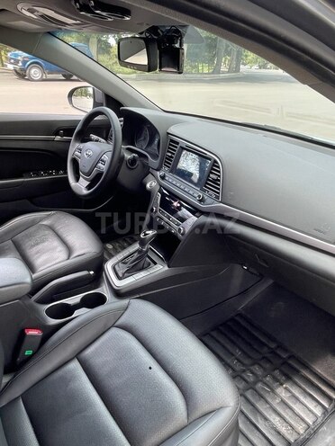 Hyundai Avante 2016, 200,000 km - 1.6 л - Gəncə