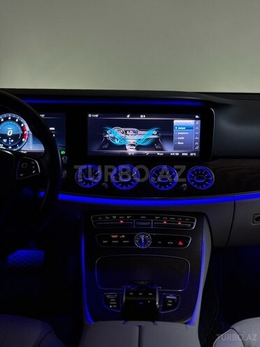 Mercedes E 300 2018, 65,000 km - 2.0 л - Bakı