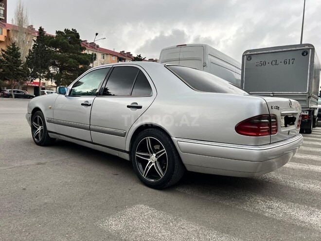 Mercedes E 220 d 1999, 382,000 km - 2.2 л - Bakı