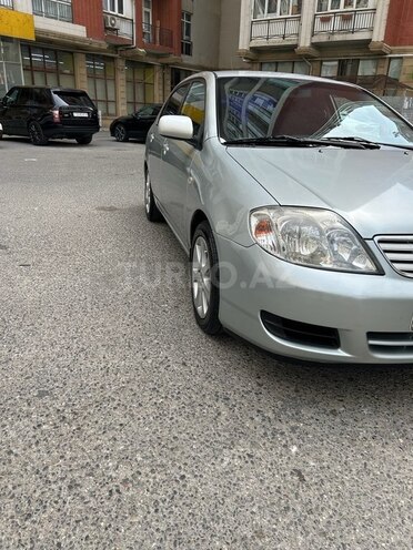 Toyota Corolla 2004, 300,000 km - 1.4 l - Bakı