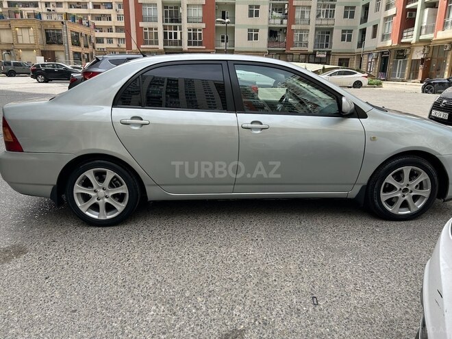 Toyota Corolla 2004, 300,000 km - 1.4 l - Bakı