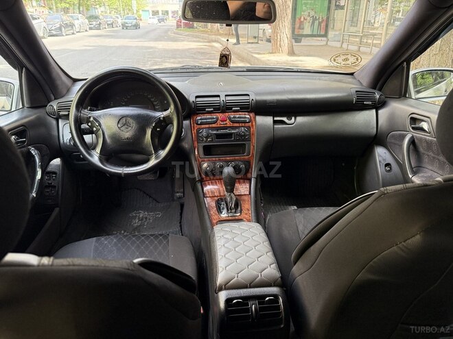 Mercedes C 220 d 2002, 100,000 km - 2.2 л - Bakı