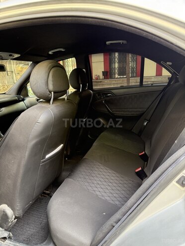 Mercedes C 220 d 2002, 100,000 km - 2.2 л - Bakı