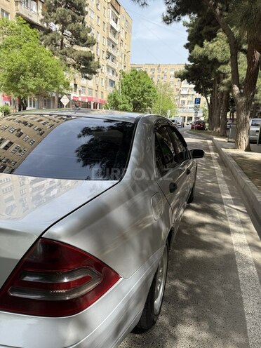 Mercedes C 220 d 2002, 100,000 km - 2.2 л - Bakı