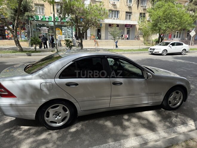Mercedes C 220 d 2002, 100,000 km - 2.2 л - Bakı