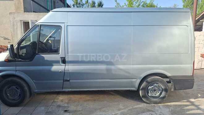 Ford Transit 2000, 648,000 km - 2.5 л - Quba
