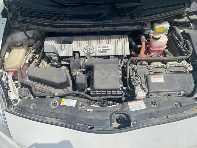 Toyota Prius 2015, 299,982 km - 1.8 l - Bakı