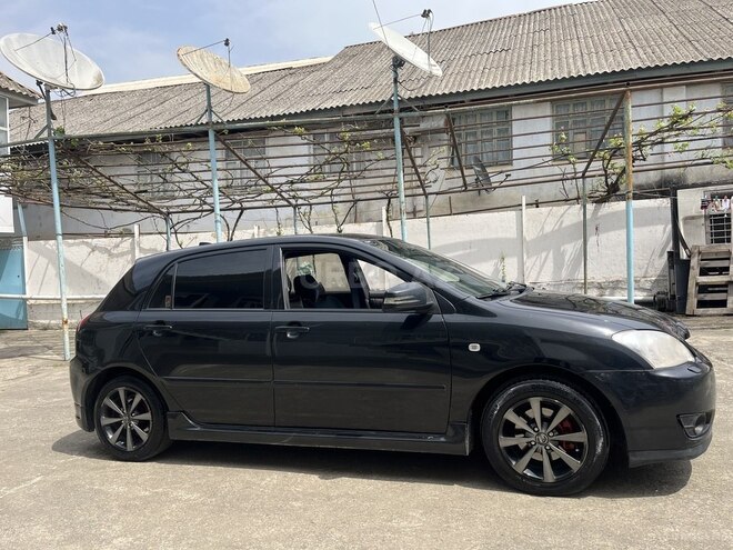 Toyota Corolla 2004, 240,000 km - 1.4 l - Bakı