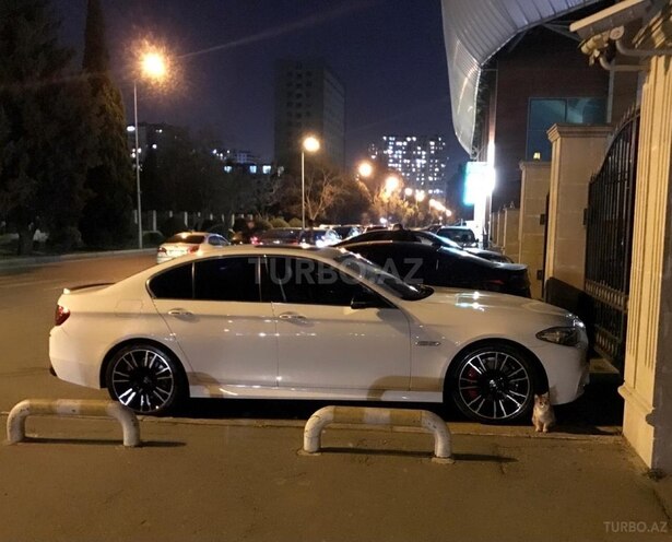 BMW 520 2015, 172,000 km - 2.0 l - Bakı