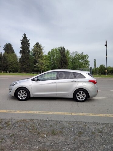 Hyundai i30 2015, 295,423 km - 1.4 л - Qəbələ