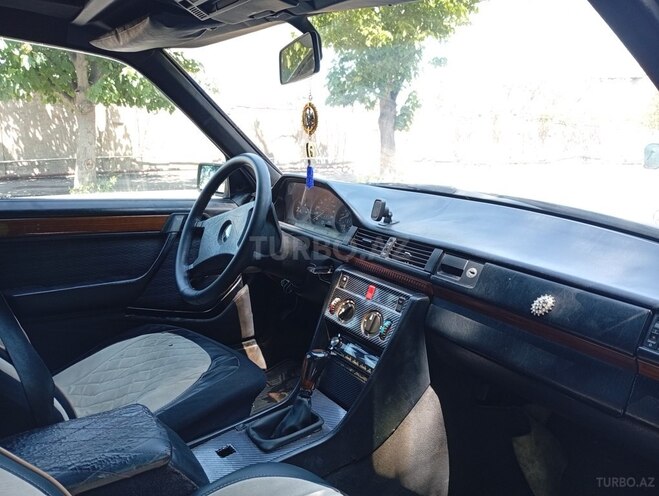 Mercedes C 230 1992, 318,840 km - 2.3 l - Gəncə