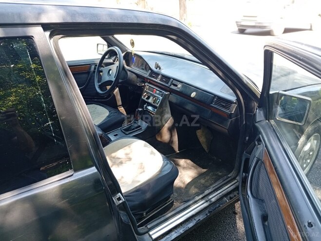 Mercedes C 230 1992, 318,840 km - 2.3 l - Gəncə