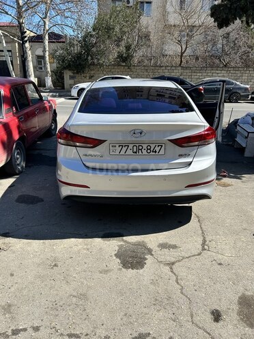 Hyundai Elantra 2016, 120,000 km - 1.6 л - Bakı