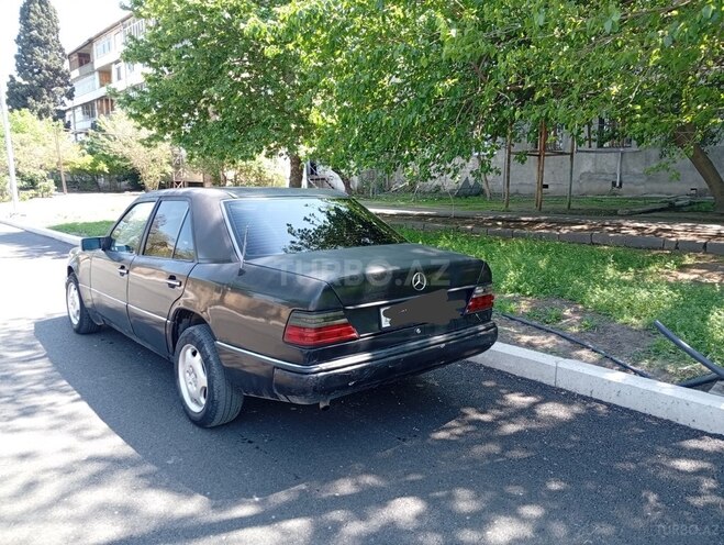 Mercedes C 230 1992, 318,840 km - 2.3 l - Gəncə