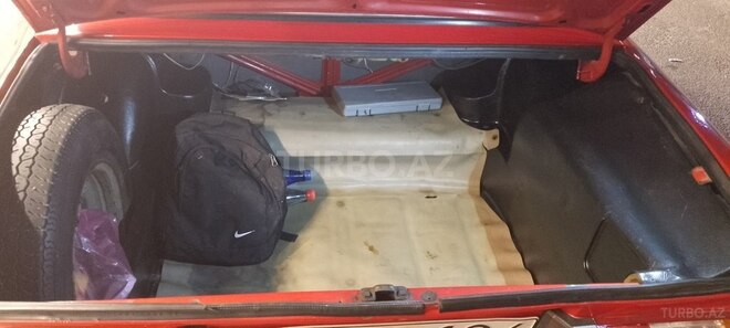 LADA (VAZ) 2106 1980, 95,000 km - 1.5 l - Ucar