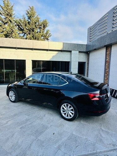 Skoda Superb 2022, 83,000 km - 2.0 л - Bakı