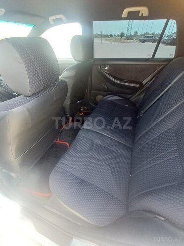 Toyota Corolla 2005, 233,000 km - 1.4 l - İmişli
