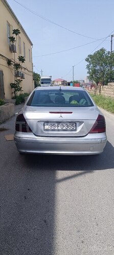 Mercedes E 220 d 2004, 570,000 km - 2.2 l - Bakı