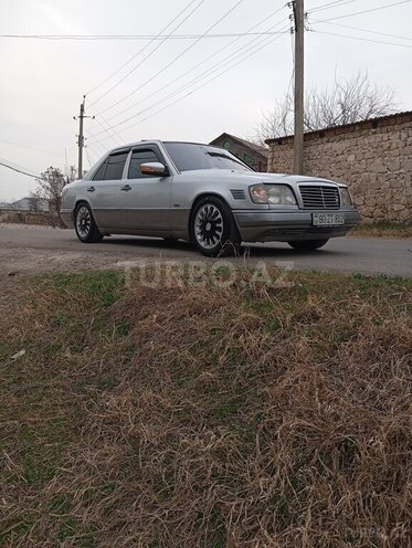 Mercedes E 300 d 1993, 310,000 km - 3.0 l - Bakı