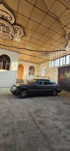 Mercedes C 230 1998, 324,000 km - 2.3 l - Bakı