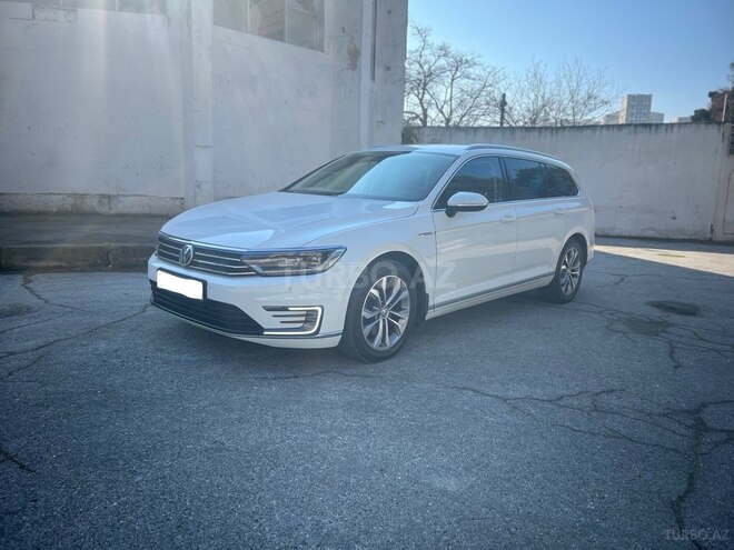 Volkswagen Passat 2018, 210,000 km - 1.4 l - Bakı